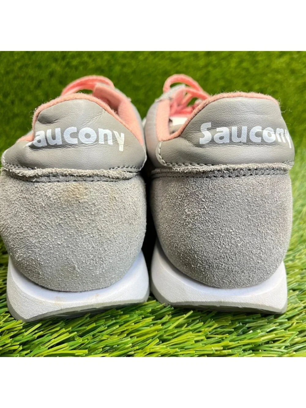 Saucony Jazz Original Womens Size 8 Gray White Athletic Running Shoes Sneakers